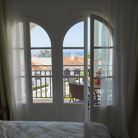 Lavistaazul - 2br W/ Terrace & Sea Views