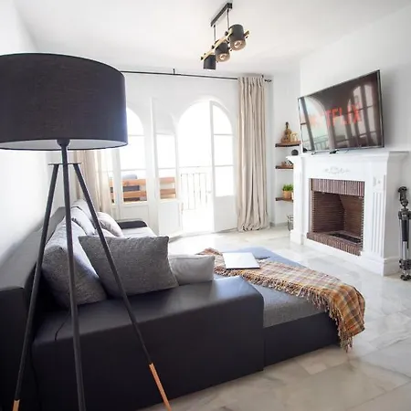 Apartment Lavistaazul - 2br W/ Terrace & Sea Views Malaga